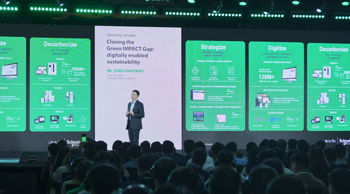 Thời AI bùng nổ, trình diễn hạ tầng số bền vững tại Hà Nội- Ảnh 1. Innovation Hub với các giải pháp công nghệ AI