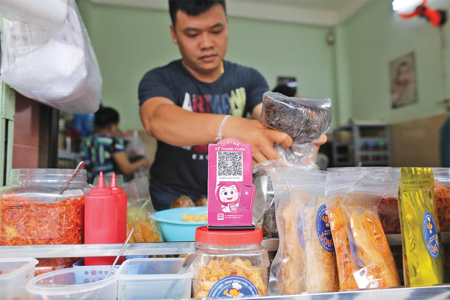 Cạnh tranh về khách hàng chưa đủ, MoMo và Viettel còn đang đối đầu gay gắt tại giải thưởng Better Choice Awards- Ảnh 1. Cuộc đua cạnh tranh thanh toán số