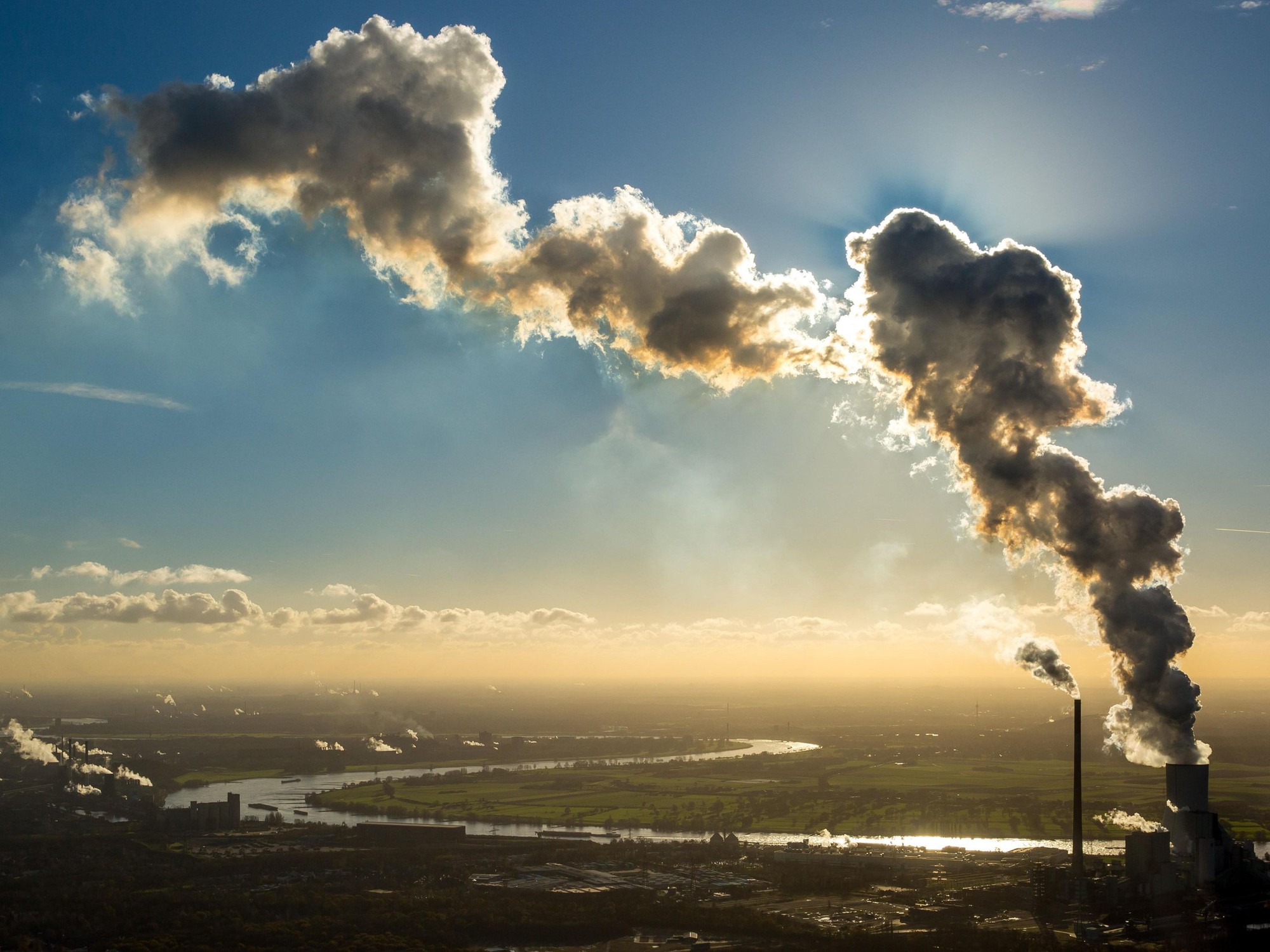 Vòng luẩn quẩn carbon đẩy nhanh biến đổi khí hậu Rừng cháy và băng tan góp phần giải phóng carbon