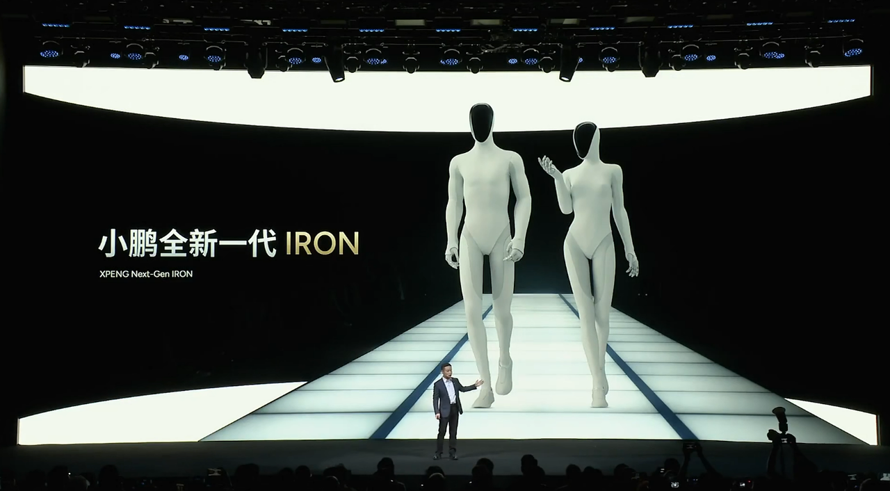 CEO lên tiếng trên mạng xã hội Thông điệp của CEO về robot IRON